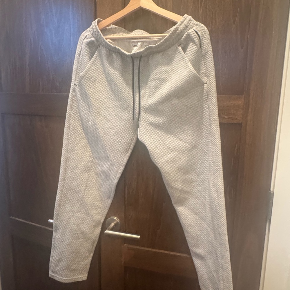 Old Navy Men's Textured Gray Joggers